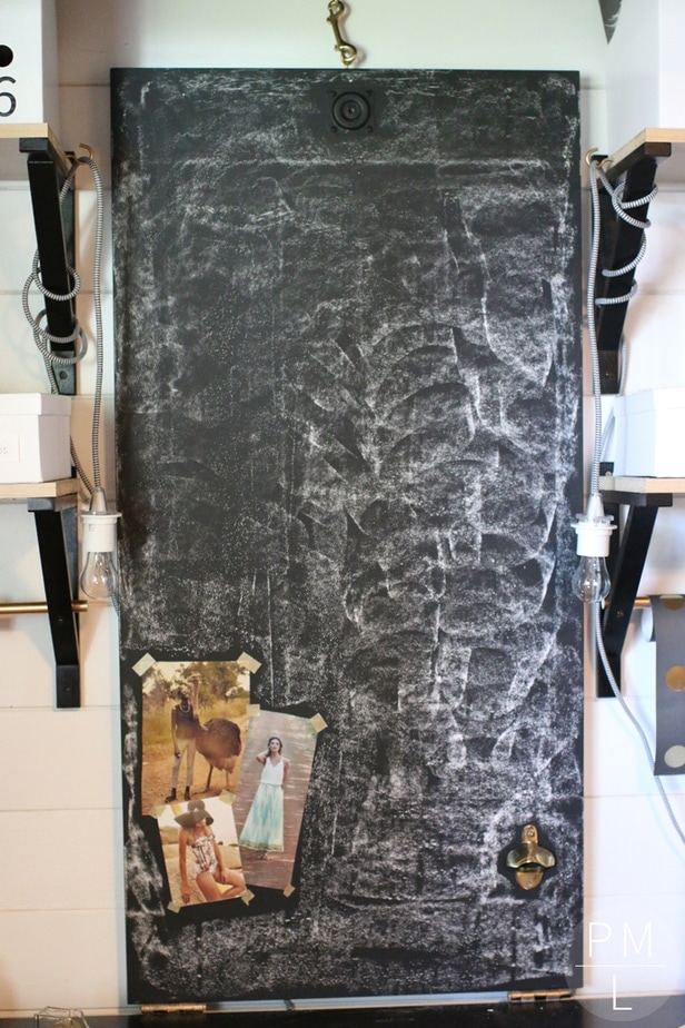 An amazing DIY fold down sewing table that doubles as a cute chalkboard! Such a space saver (as well as easy/inexpensive)