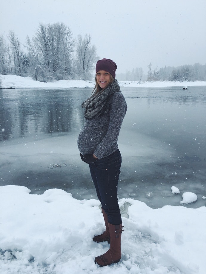 Wintery Leavenworth Baby Moon | Petite Modern Life 