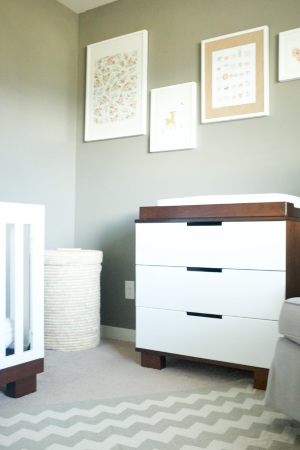 Modern minimal nursery as part of Nursery Week on Petitemodernlife.com