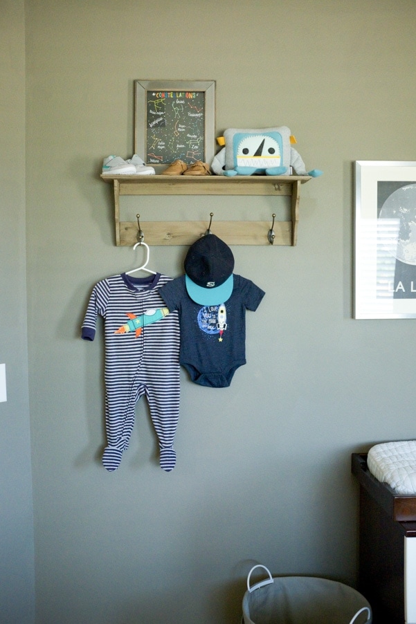 Modern minimal nursery as part of Nursery Week on Petitemodernlife.com