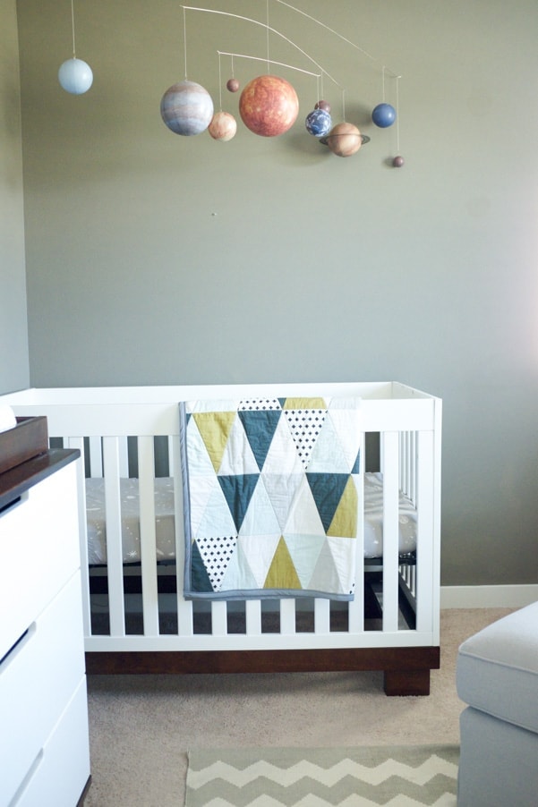 Modern minimal nursery as part of Nursery Week on Petitemodernlife.com