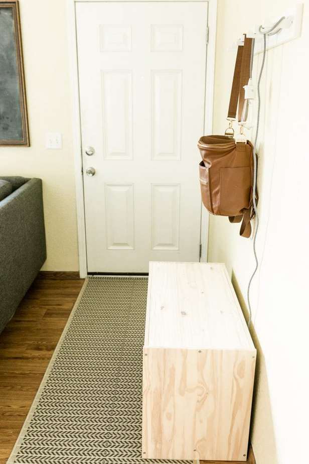 ranch house entryway storage 