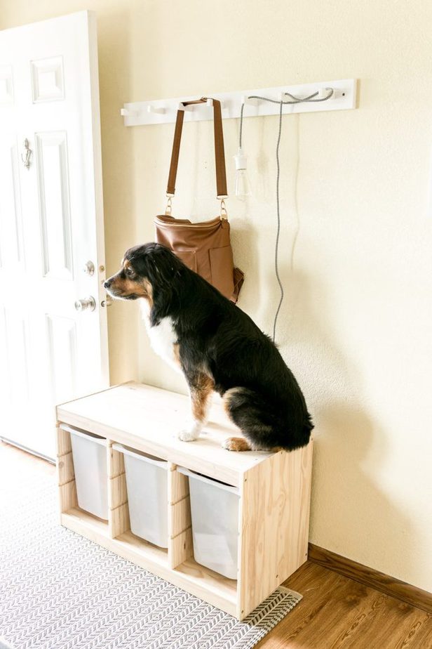 ranch house entryway storage