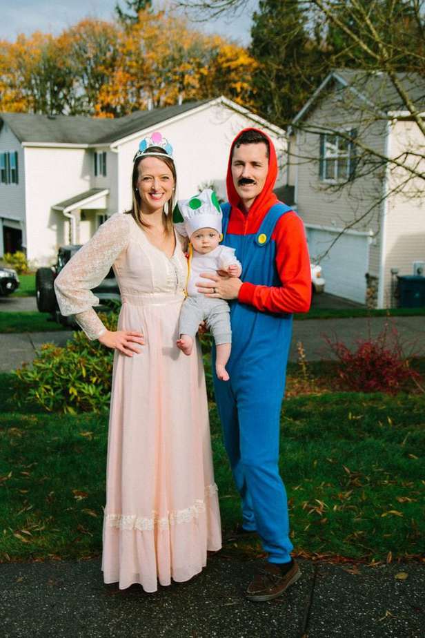 Mario Kart family halloween costume